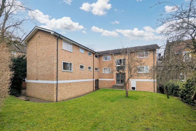 Flat F, Drayton Court, 64 Park Hill Road, Bromley, BR2 0LF 6