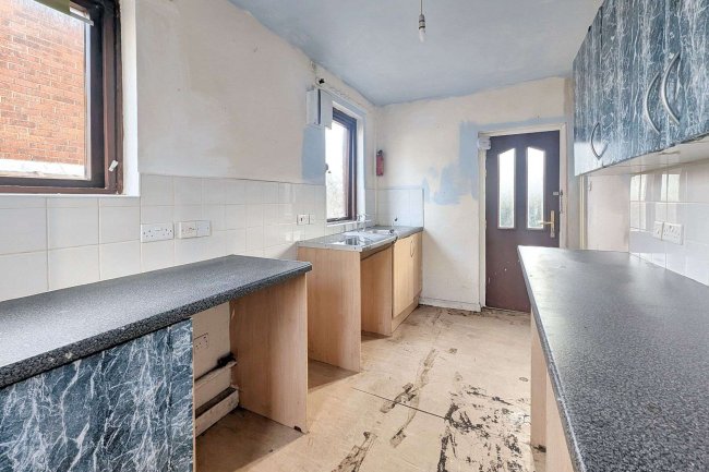 25 Manor Place, Carlisle, CA2 4LP 2