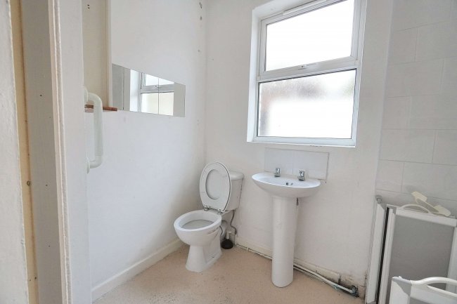 11 Beamont Street, Widnes, Cheshire, WA8 0DP 4