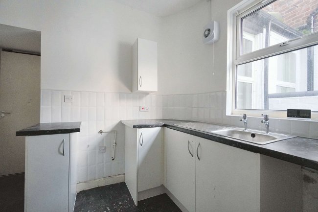 11 Beamont Street, Widnes, Cheshire, WA8 0DP 4