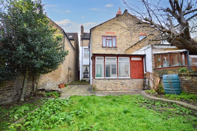 30 Broughton Road, London W13 8QW 10