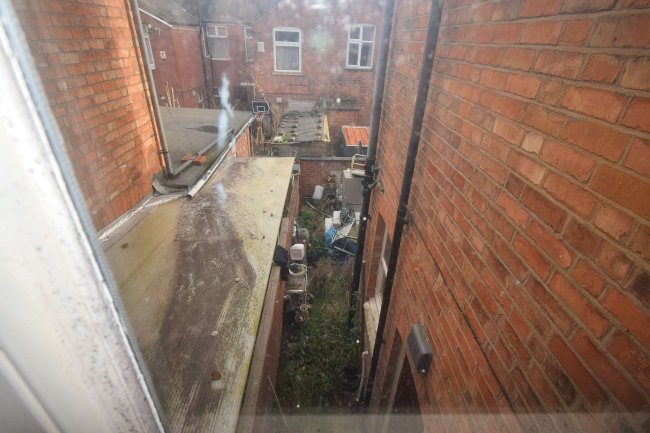 50 Halsbury Street, Leicester, LE2 1QA 6