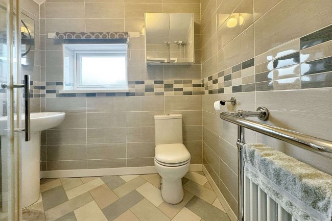 45 South Road, Moorends, Doncaster, DN8 4PZ 10