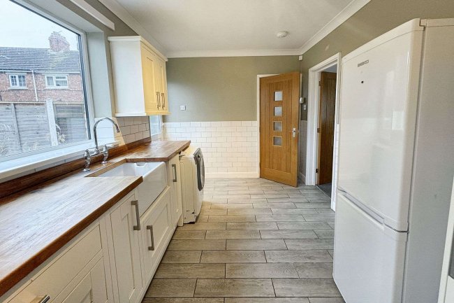 45 South Road, Moorends, Doncaster, DN8 4PZ 10