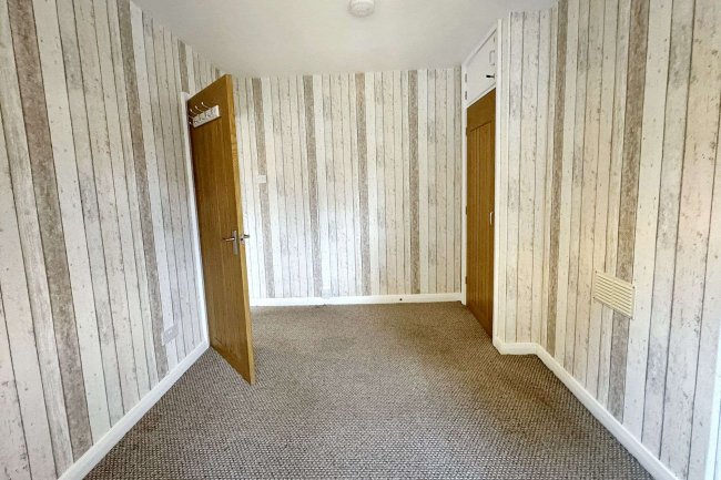 45 South Road, Moorends, Doncaster, DN8 4PZ 10