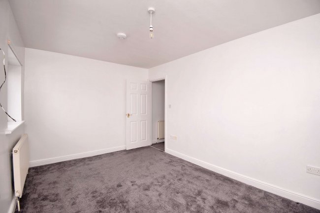 17 Haslemere Court, Bentley, Doncaster, DN5 9GD 10