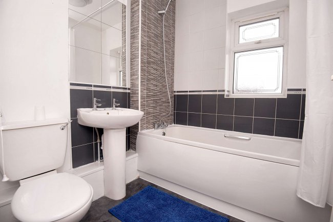 17 Haslemere Court, Bentley, Doncaster, DN5 9GD 10