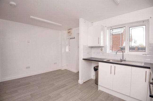 17 Haslemere Court, Bentley, Doncaster, DN5 9GD 10