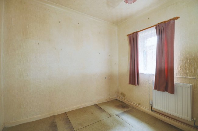 23 Wamburg Road, Canvey Island, SS8 8JR 3