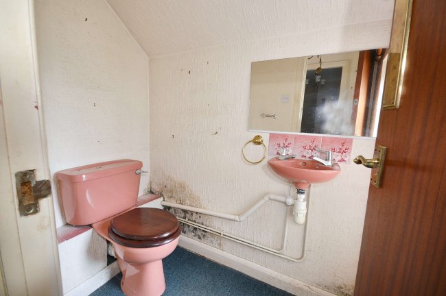 23 Wamburg Road, Canvey Island, SS8 8JR 3