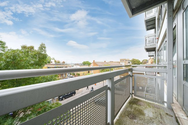 Flat 201 Courtenay House, 9 New Park Road, Brixton Hill, London, SW2 4DN 5