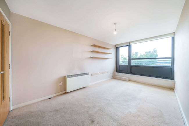 Flat 201 Courtenay House, 9 New Park Road, Brixton Hill, London, SW2 4DN 5