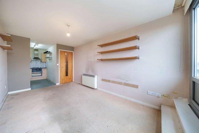 Flat 201 Courtenay House, 9 New Park Road, Brixton Hill, London, SW2 4DN 5