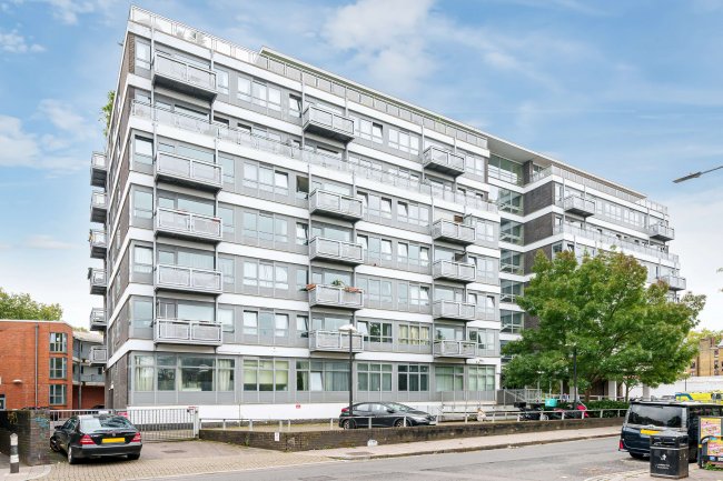 Flat 201 Courtenay House, 9 New Park Road, Brixton Hill, London, SW2 4DN 5