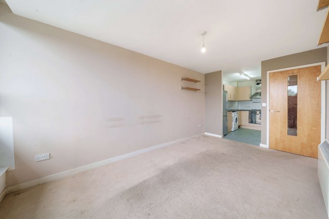 Flat 201 Courtenay House, 9 New Park Road, Brixton Hill, London, SW2 4DN 5