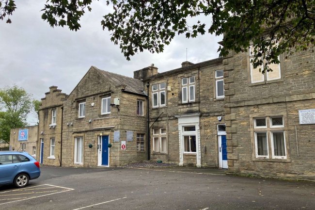 Shipley Conservative Club, 76-82 Otley Road, Shipley BD18 3SA 2