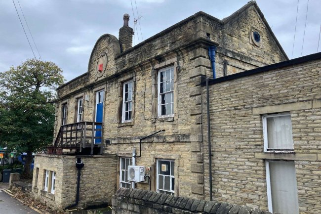 Shipley Conservative Club, 76-82 Otley Road, Shipley BD18 3SA 2