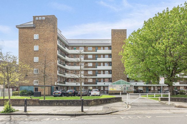 Flat 41, Galveston House, Harford Street, Mile End, London, E1 4RH 3