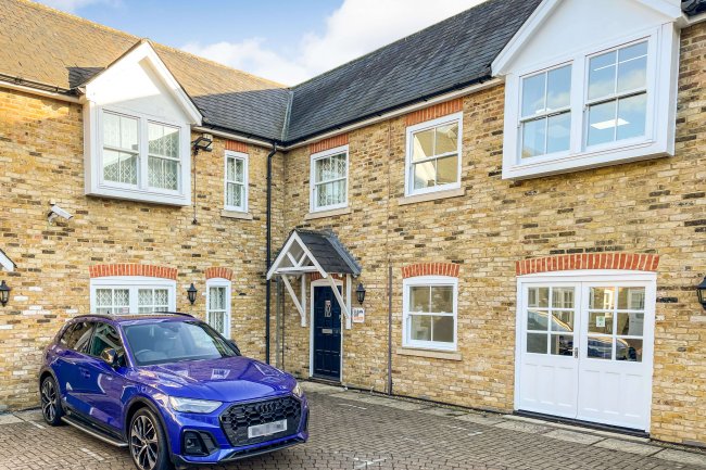 Unit 2 St John's Mews, 13 St John's Road, Hampton Wick, Surrey, KT1 4AN 2