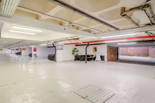 Caister House Garage, Roman Way, Islington, London, N7 8XL 6