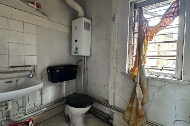 175-179 Gordon Road, High Wycombe, HP13 6AR 5