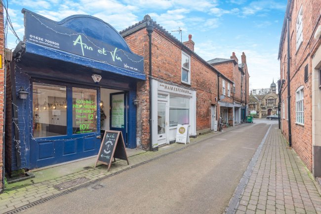 21-21a Castlegate and 2-8 and 12 Boar Lane, Newark, Nottinghamshire NG24 1AJ 7