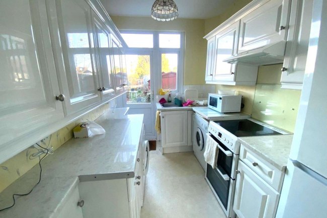 149 Harrow View, Harrow HA1 4SX 5