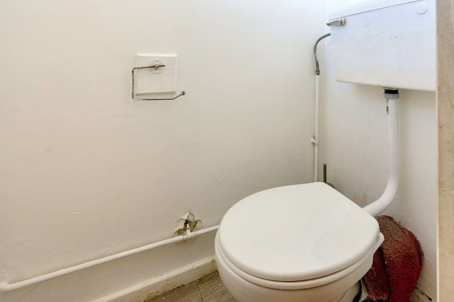 44 Ednam House, Friary Estate, London SE15 6SF 3