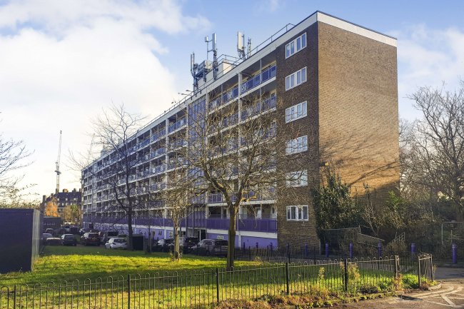 44 Ednam House, Friary Estate, London SE15 6SF 3