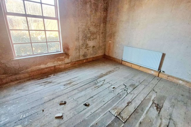 7 Hawthorne Grove, Ashton-under-Lyne, OL7 0DF 7