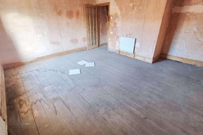 7 Hawthorne Grove, Ashton-under-Lyne, OL7 0DF 7