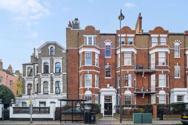 Flat 2, Beaufort Mansions, Beaufort Street, Chelsea, London SW3 5AG 10