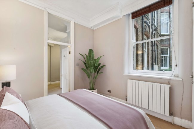 Flat 2, Beaufort Mansions, Beaufort Street, Chelsea, London SW3 5AG 10