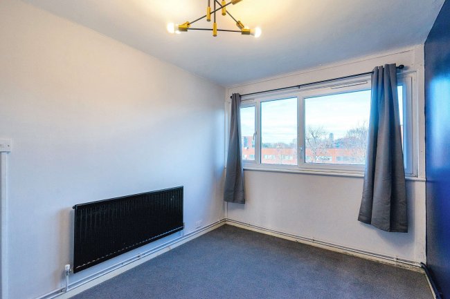 Flat 19 Proctor House,  Elmington Estate, Picton Street, London SE5 7QJ 9