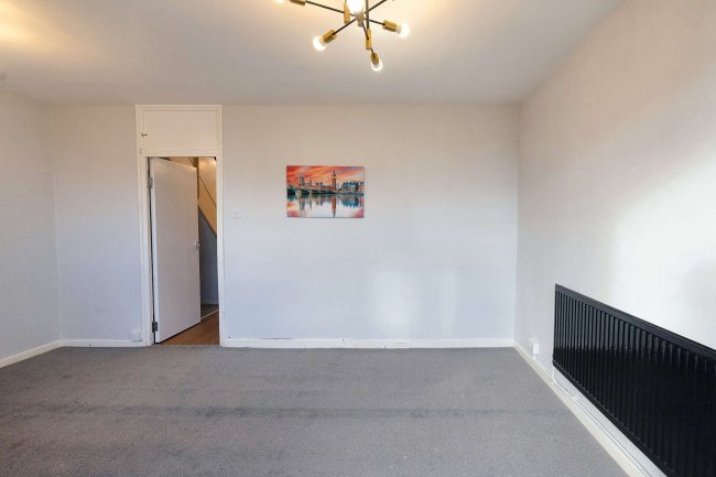 Flat 19 Proctor House,  Elmington Estate, Picton Street, London SE5 7QJ 9