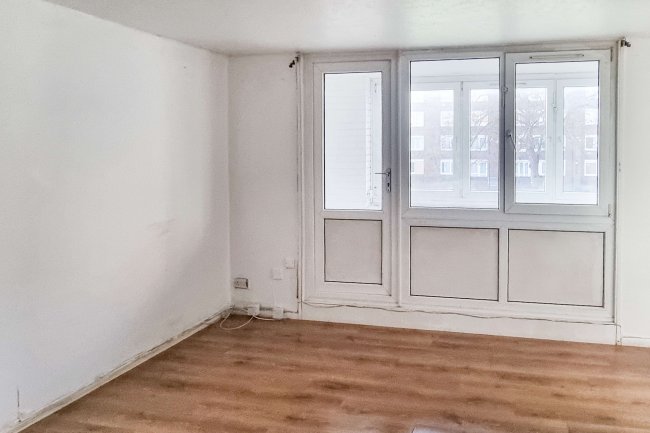 5 Northumberland Grove, Tottenham, London N17 0PZ 2