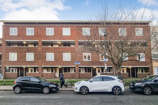 5 Northumberland Grove, Tottenham, London N17 0PZ 2