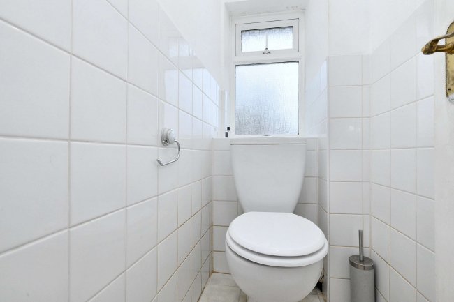 6 Wellcroft Close, Welwyn Garden City, Hertfordshire, AL7 3JZ 9