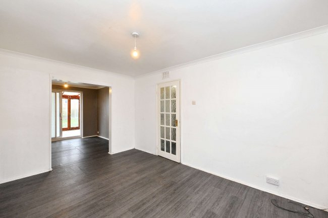 6 Wellcroft Close, Welwyn Garden City, Hertfordshire, AL7 3JZ 9