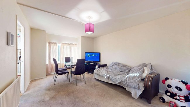 17 Bay Court, 128 Popes Lane, Ealing, London, W5 4NE 8