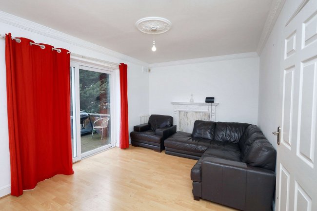 198 Alexandra Road, Muswell Hill, London N10 2ES 6