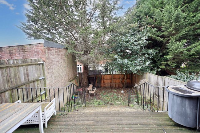 198 Alexandra Road, Muswell Hill, London N10 2ES 6