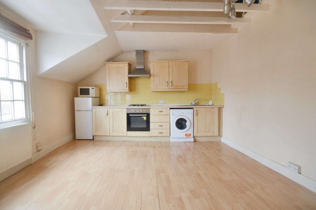 Flat 3, 8 Endsleigh Road, West Ealing, London, W13 0RE 8