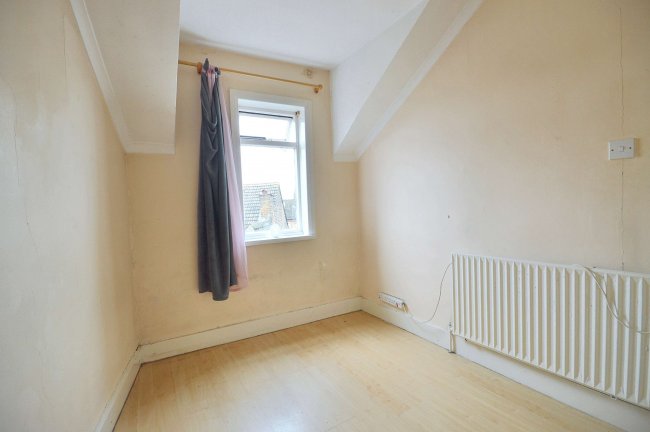 Flat 3, 8 Endsleigh Road, West Ealing, London, W13 0RE 8