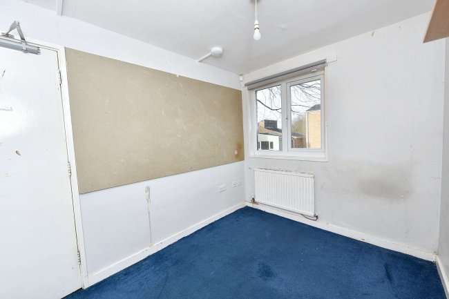 43 Norfolk Park Village, 200 Norfolk Park Road, Sheffield S2 2UA 2