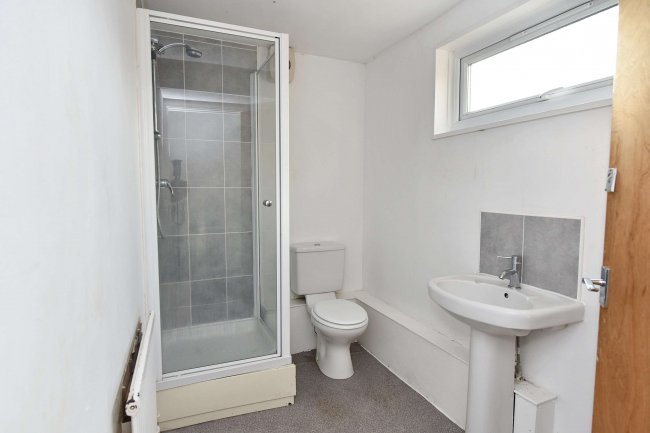 43 Norfolk Park Village, 200 Norfolk Park Road, Sheffield S2 2UA 2