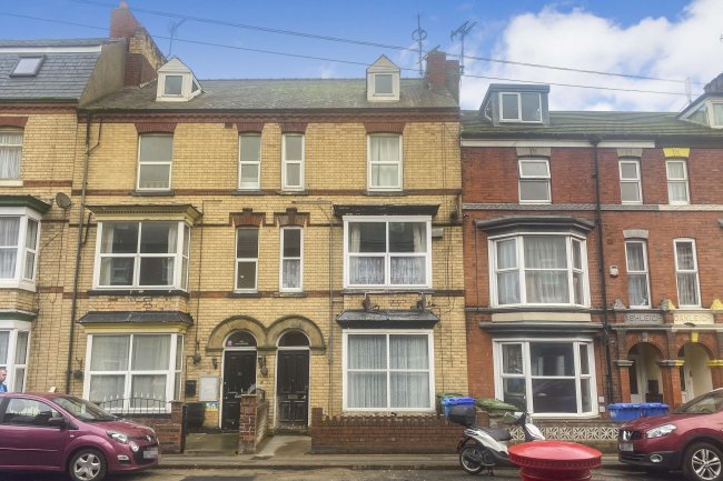 Flat 1, 34 Windsor Crescent, Bridlington, East Riding Of Yorkshire, YO15 3HY 2