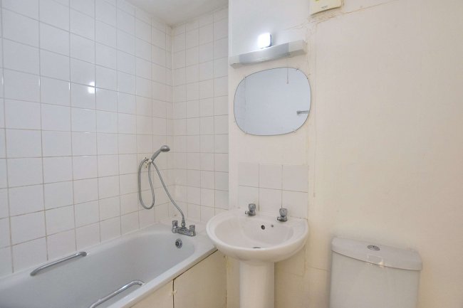 Flat 20 Southill Court, 107 Westmoreland Road, Bromley, BR2 0UY 8
