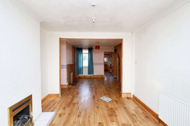 8 Coronation Villas, Aylesbury, Buckinghamshire, HP21 7RN 4