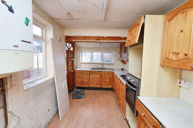 8 Coronation Villas, Aylesbury, Buckinghamshire, HP21 7RN 4